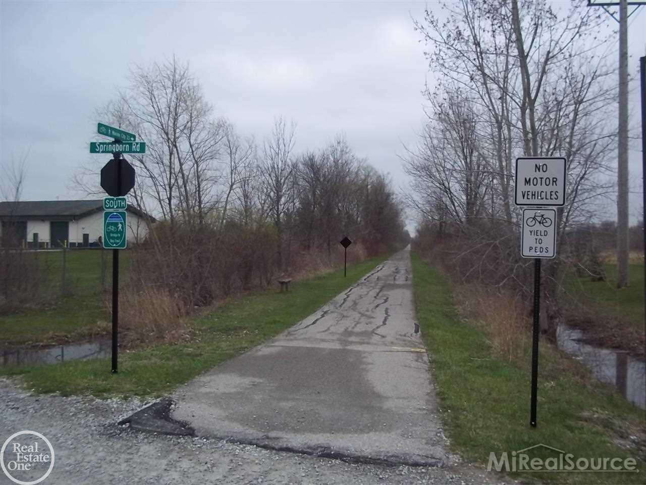 2959 Springborn Road East China, MI 48054 - Photo 8 of 11