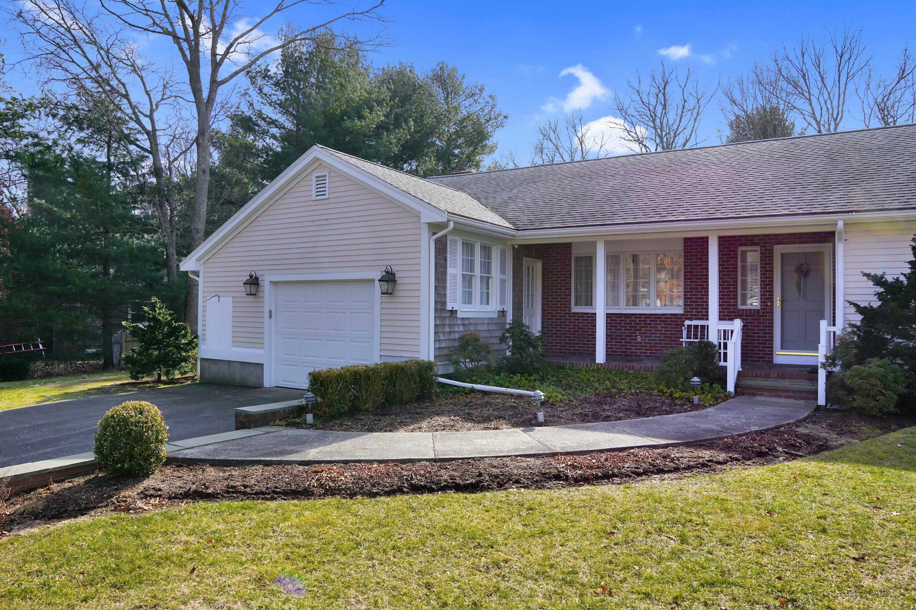 5 Penny Royal Lane, East Falmouth, MA 02536 Compass