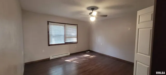 $210,000 | 18065 East Illinois Highway, Opdyke, IL 62872