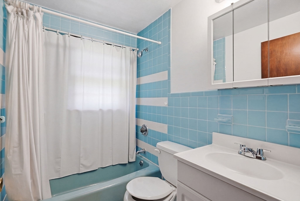98 Sumner Street Norwood, MA 02062 - Photo 29 of 42