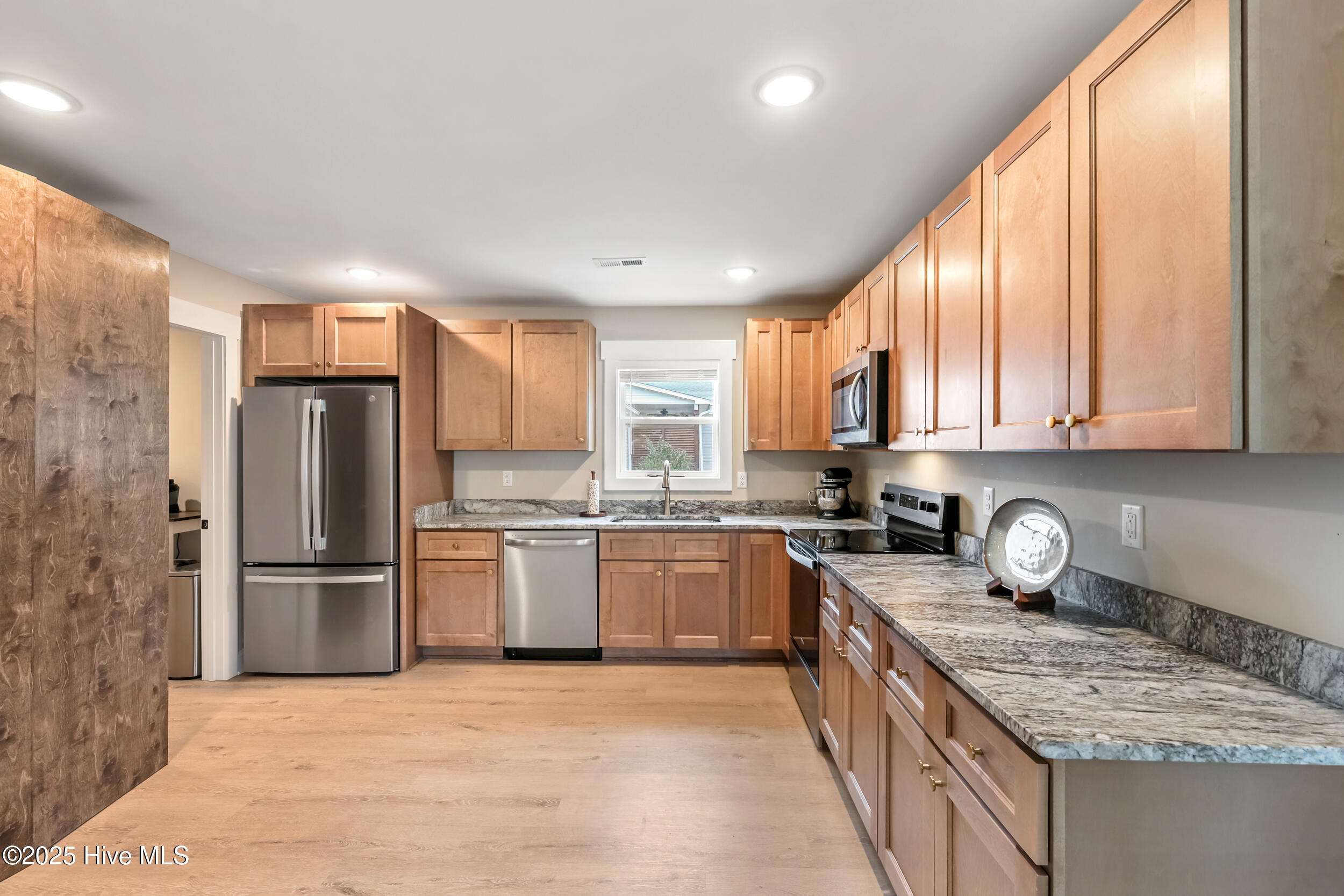 60 Greensboro Road Southport, NC 28461 - Photo 12 of 42 Kitchen