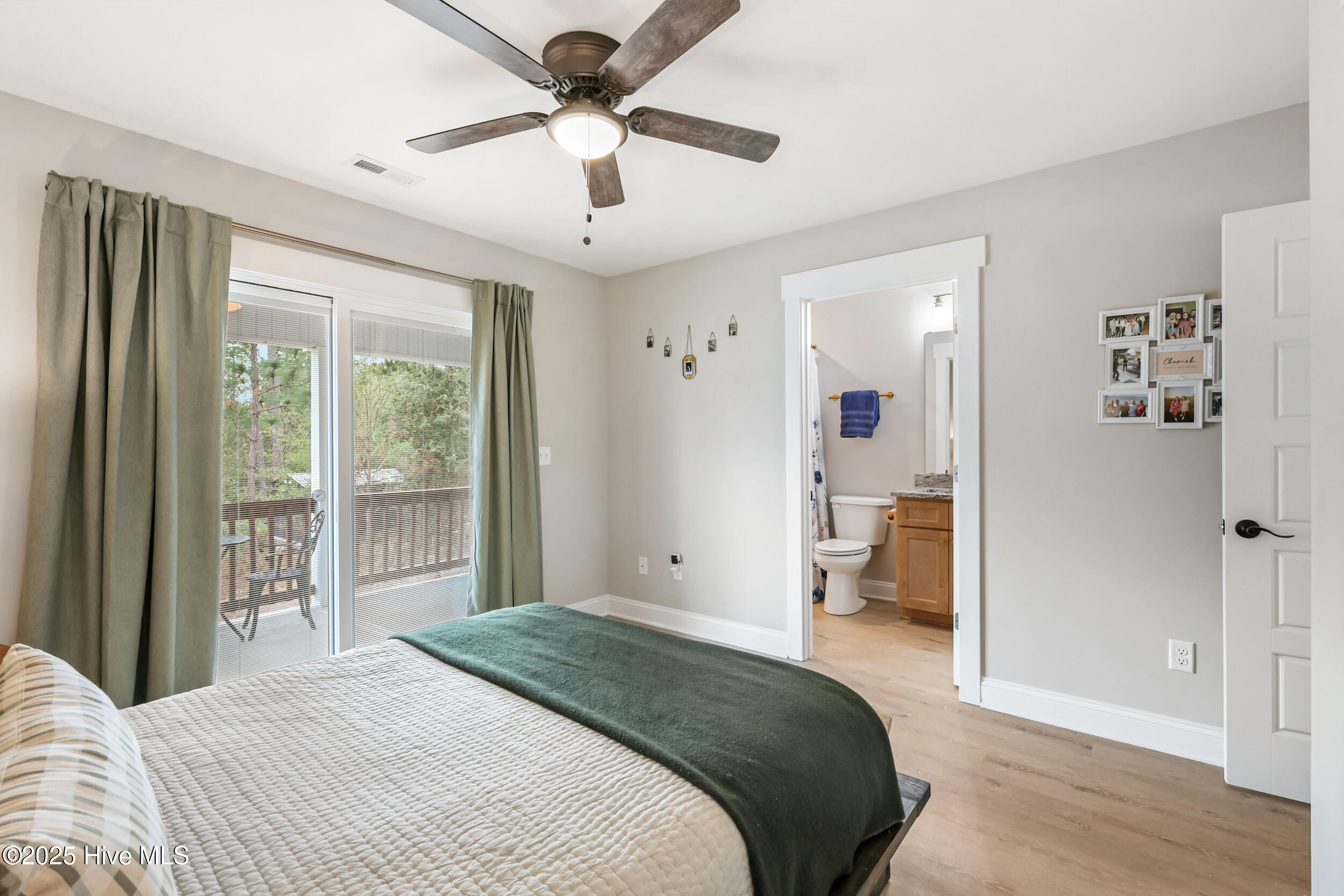 60 Greensboro Road Southport, NC 28461 - Photo 18 of 42 Primary bedroom