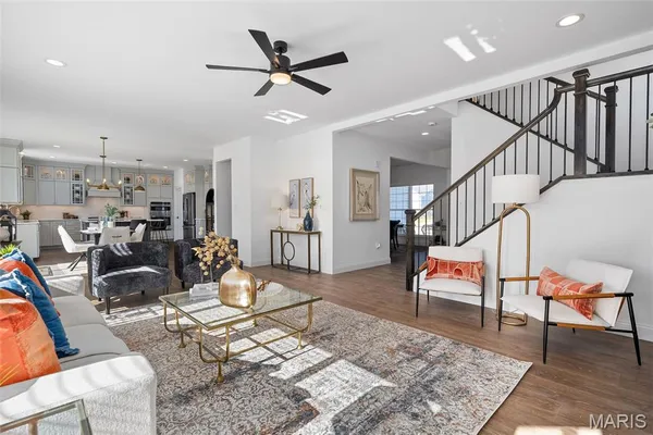 $681,542 | 300 Osprey Court, Lake St. Louis, MO 63367