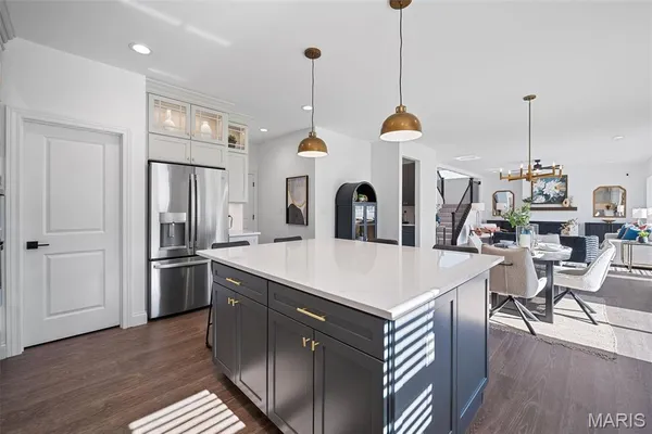 $681,542 | 300 Osprey Court, Lake St. Louis, MO 63367
