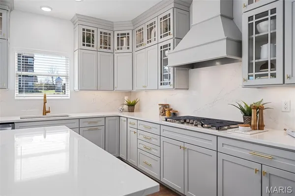 $681,542 | 300 Osprey Court, Lake St. Louis, MO 63367