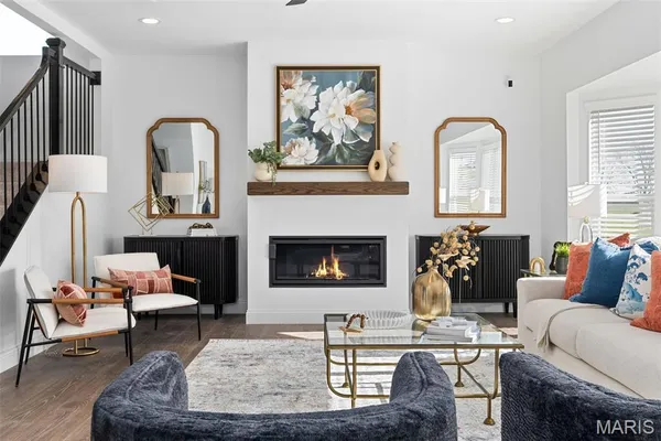 $681,542 | 300 Osprey Court, Lake St. Louis, MO 63367
