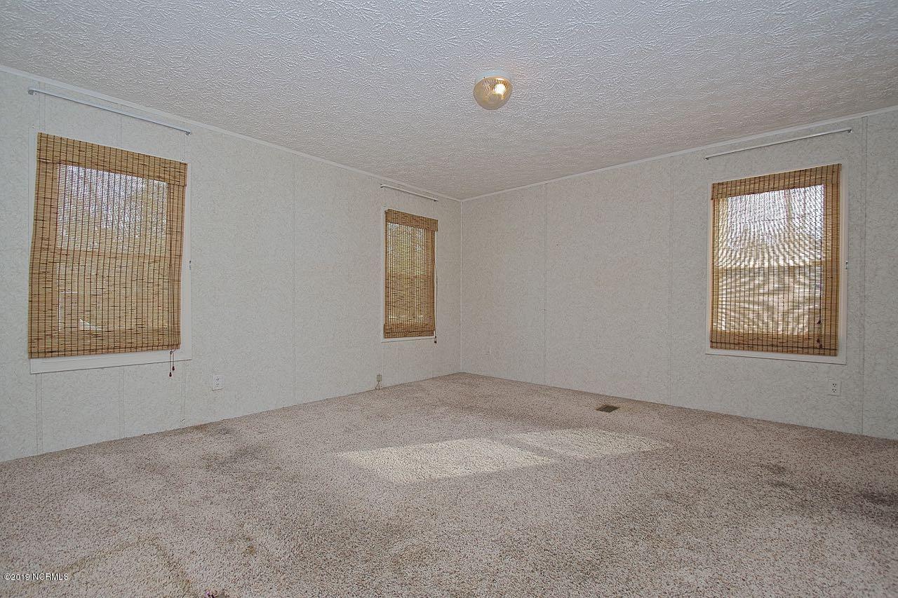 206 Newbold Road Jacksonville, NC 28540 - Photo 20 of 24 IMGP2114-ZF-7731-78491-1-001-021