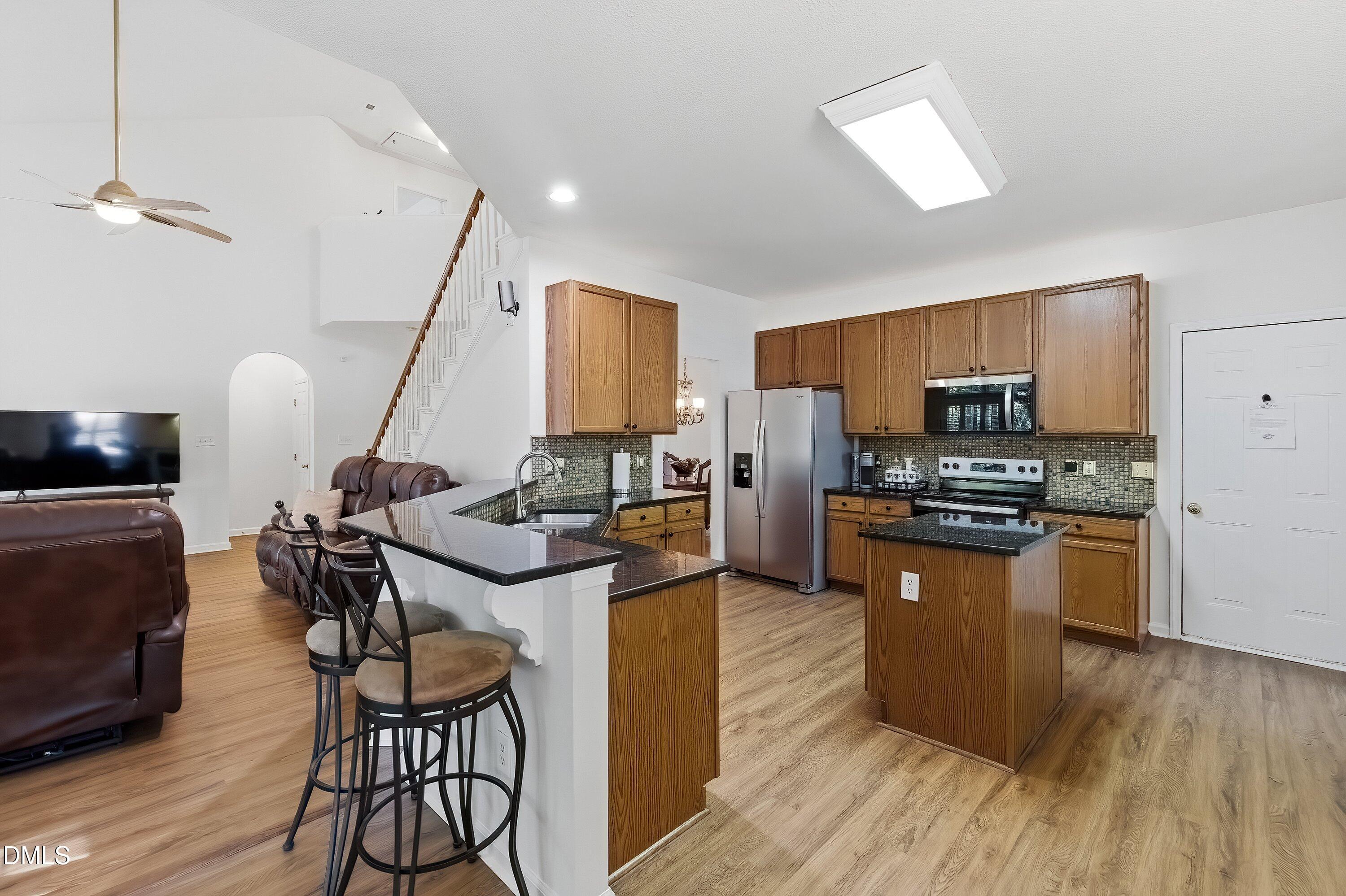 8908 Blakehurst Drive Raleigh, NC 27617 - Photo 26 of 67 26-8909 Blakehurst-35