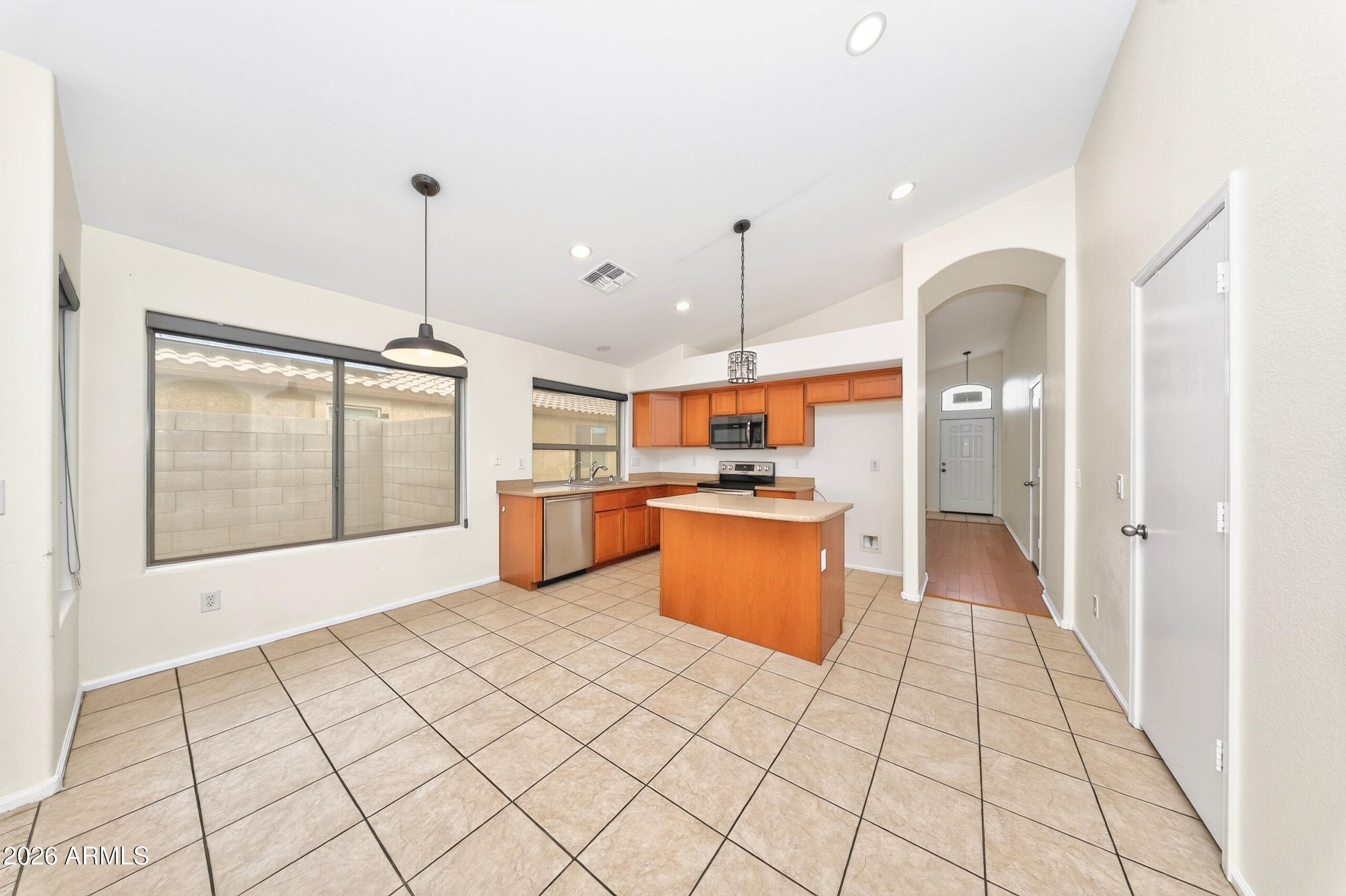 5016 South Rovey Parkway Buckeye, AZ 85326 - Photo 11 of 31 DSC00011