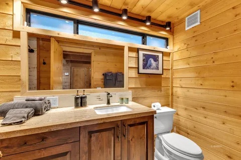 $830,000 | 24924 Fern Valley Road, Idyllwild, CA 92549