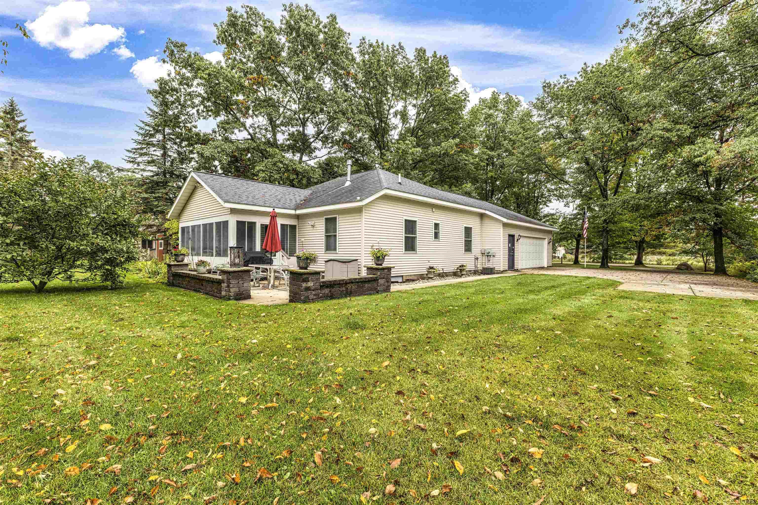 3396 West Lansing Road Roscommon, MI 48653 - Photo 5 of 62