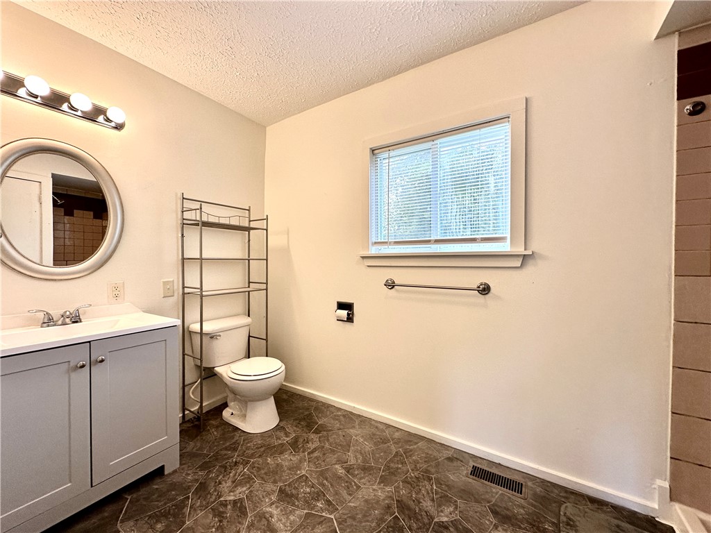 4 Cross Street Naples, NY 14512 - Photo 10 of 18