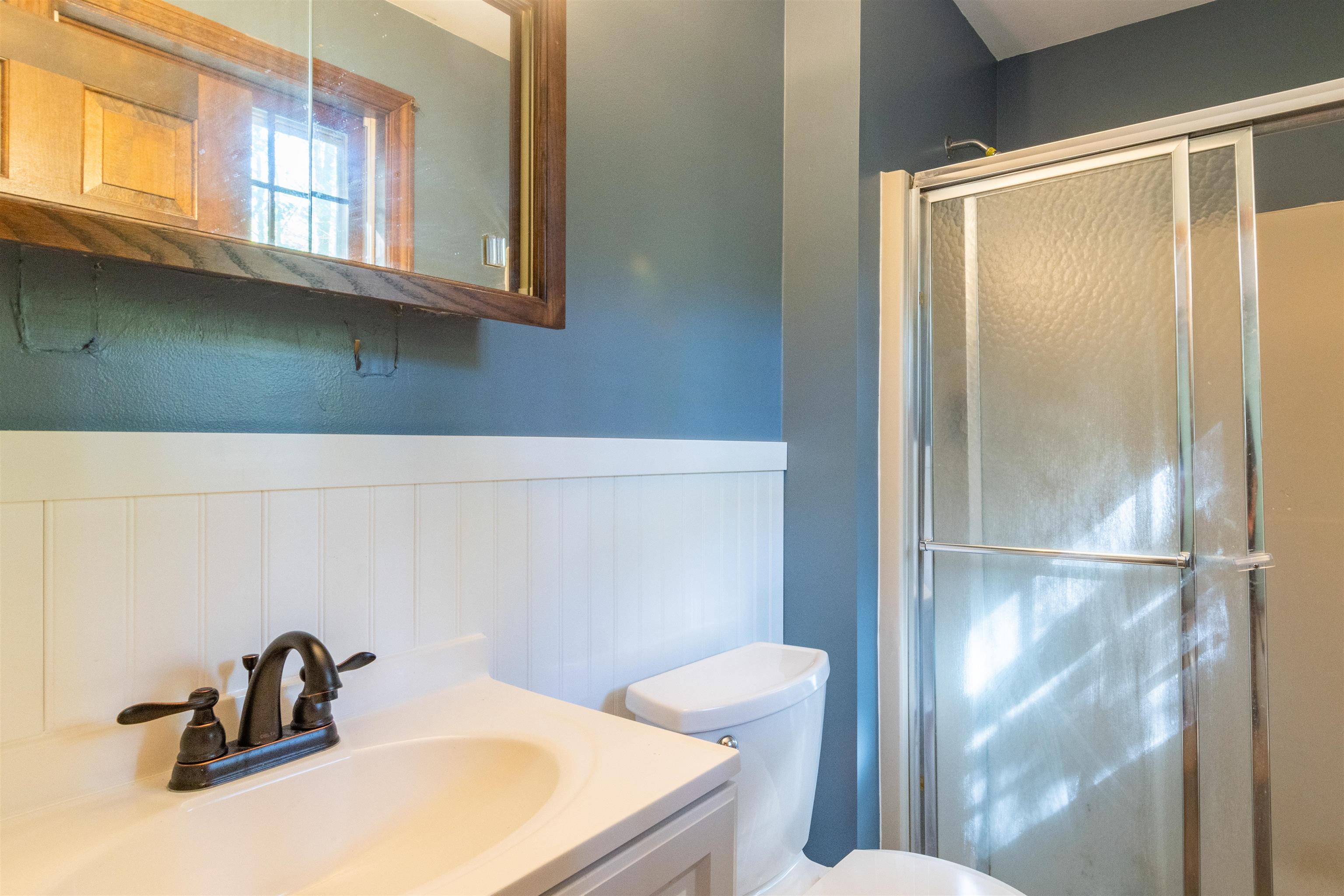48 Mammoth Road Londonderry, NH 03053 - Photo 23 of 37