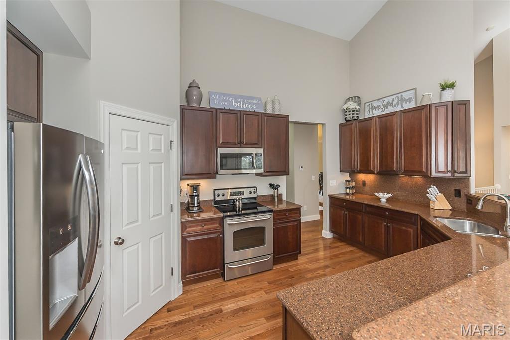 1586 Heritage Valley Drive High Ridge, MO 63049 - Photo 16 of 52