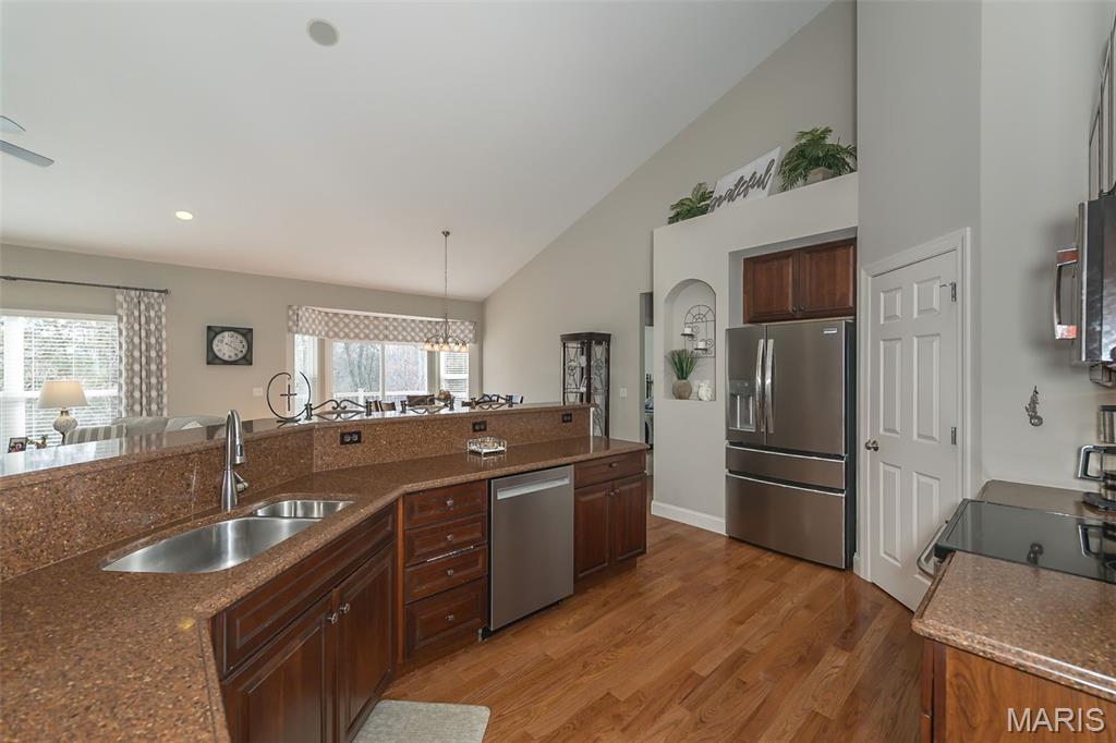 1586 Heritage Valley Drive High Ridge, MO 63049 - Photo 19 of 52