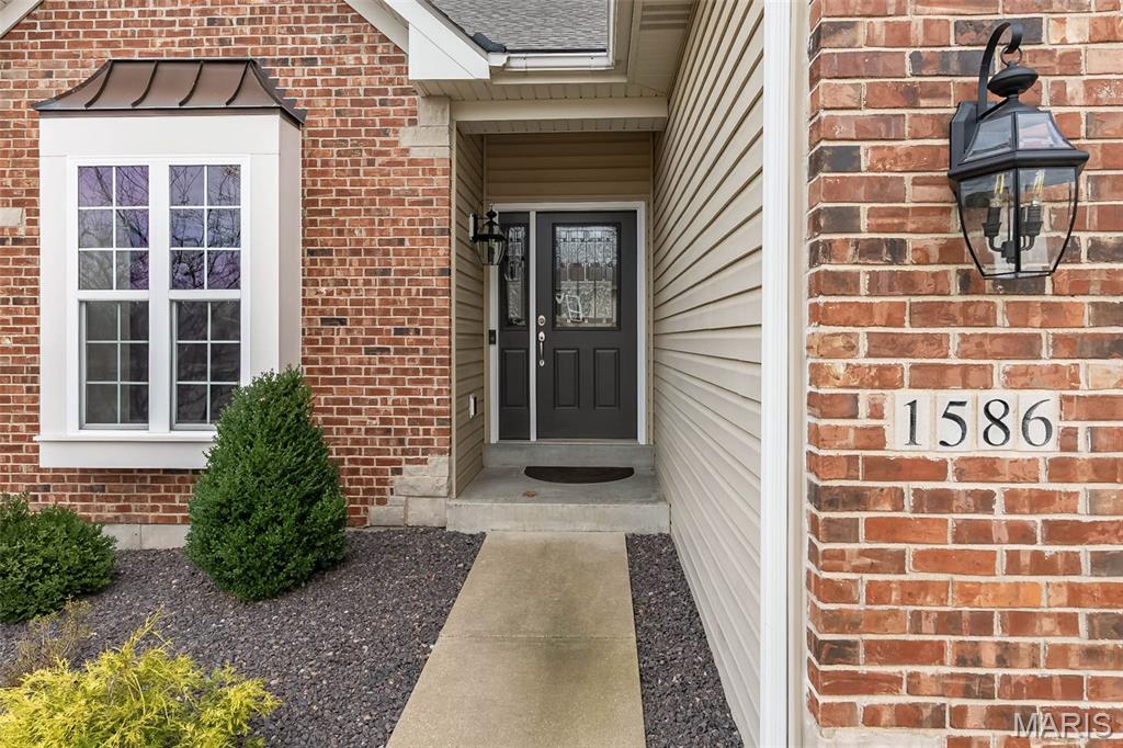 1586 Heritage Valley Drive High Ridge, MO 63049 - Photo 3 of 52