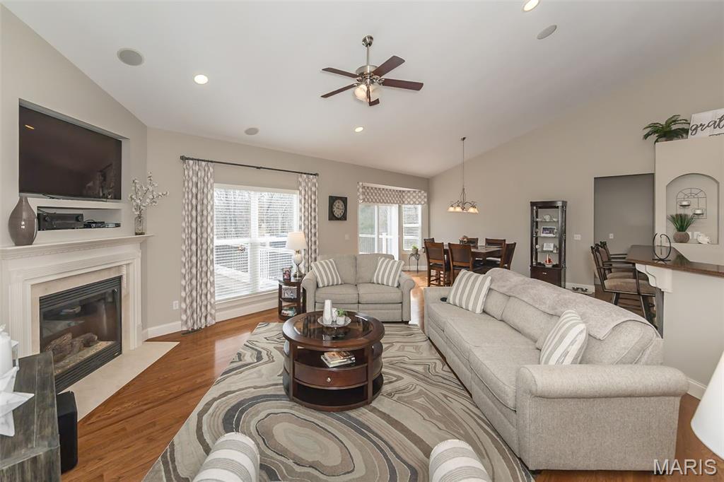 1586 Heritage Valley Drive High Ridge, MO 63049 - Photo 8 of 52