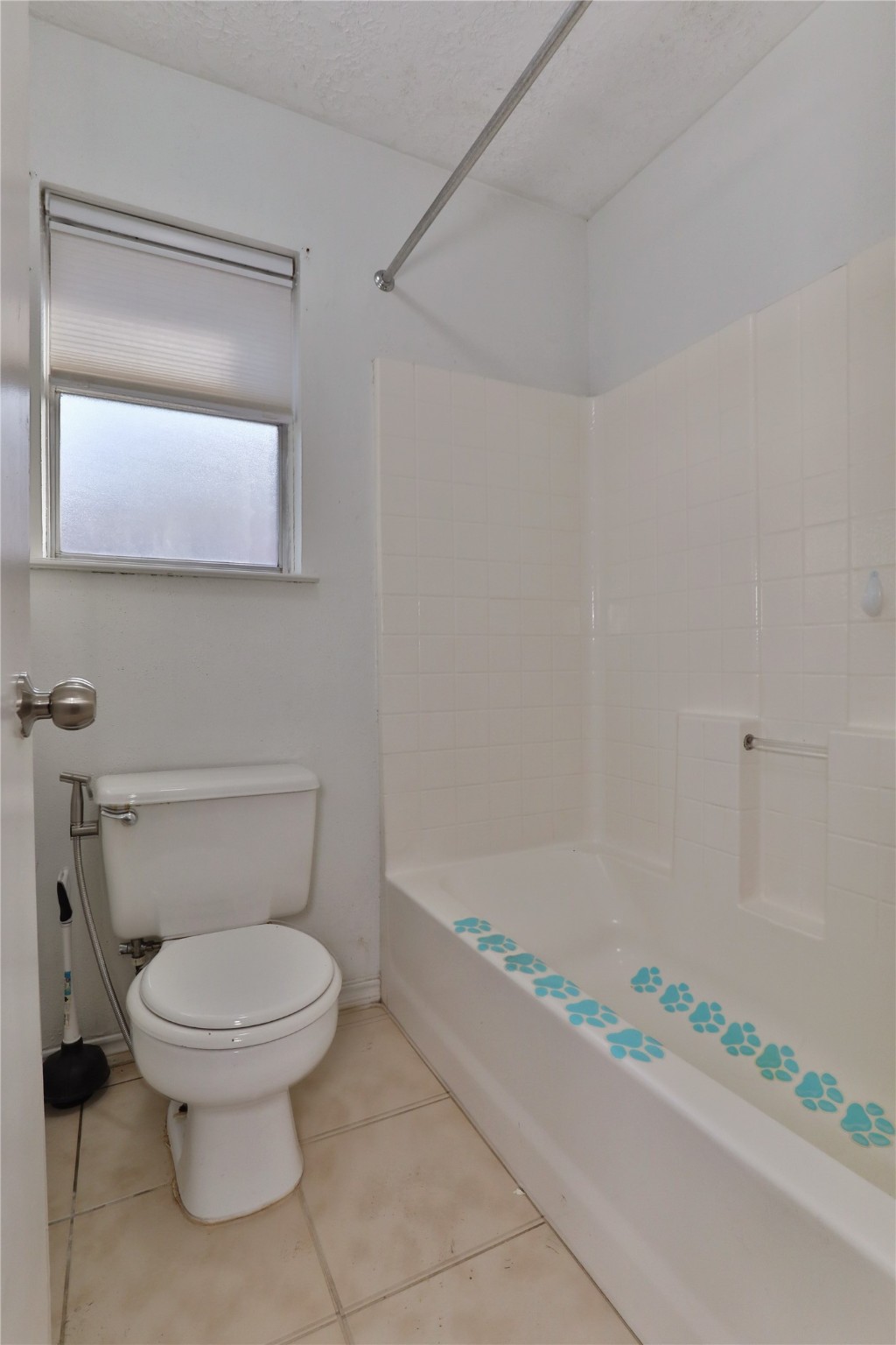 3 Ranch House Loop Angleton, TX 77515 - Photo 16 of 25 a bathroom with a toilet and a shower