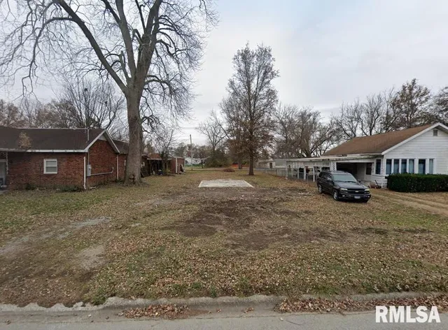 $3,820 | 507 West Main Street, Du Quoin, IL 62832