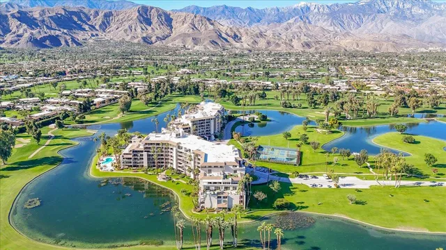 $585,000 | 900 Island Drive, Unit 313, Rancho Mirage, CA 92270