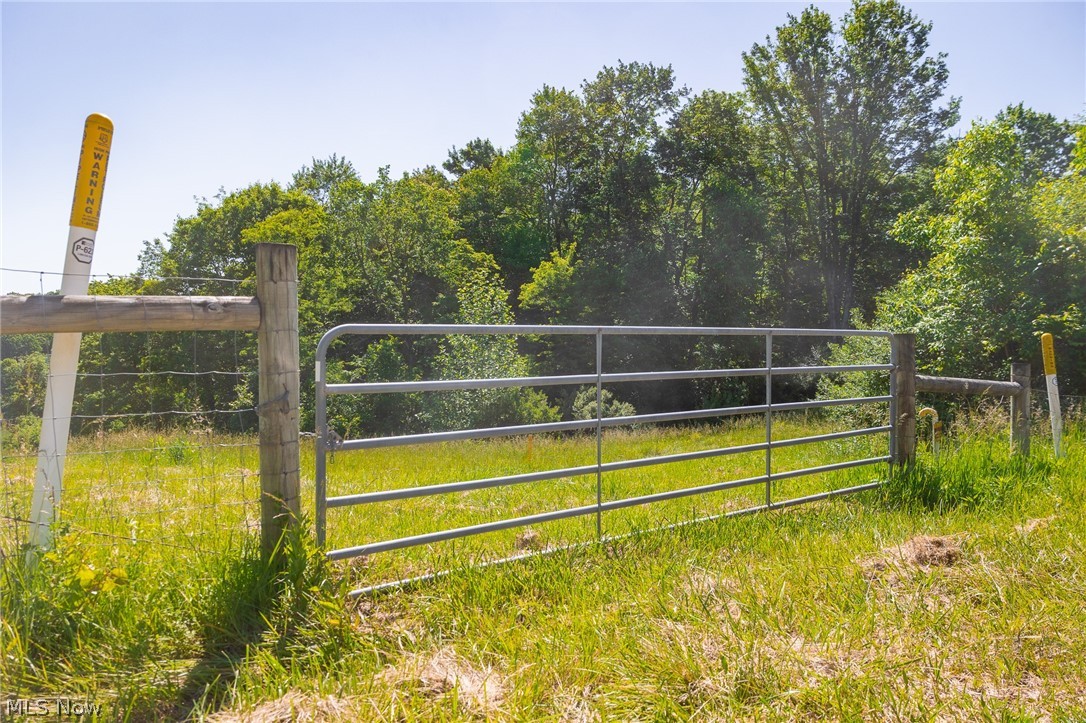 84143 Gilmore Ridge Road Cadiz, OH 43907 - Photo 2 of 32