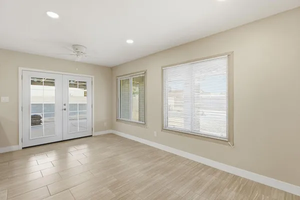 $1,900 | 3743 West Acoma Drive, Phoenix, AZ 85053