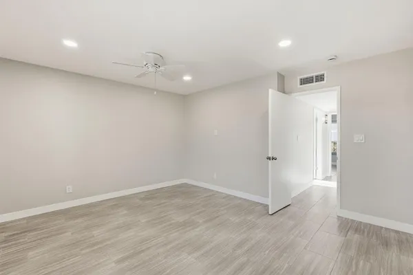 $1,900 | 3743 West Acoma Drive, Phoenix, AZ 85053