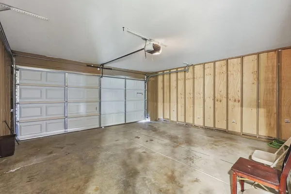 $1,900 | 3743 West Acoma Drive, Phoenix, AZ 85053