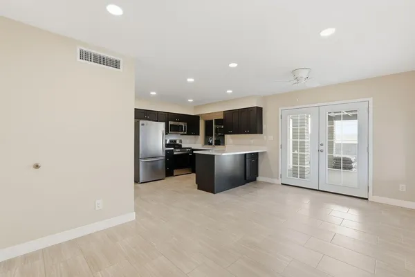 $1,900 | 3743 West Acoma Drive, Phoenix, AZ 85053