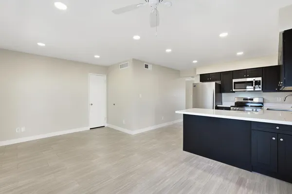 $1,900 | 3743 West Acoma Drive, Phoenix, AZ 85053