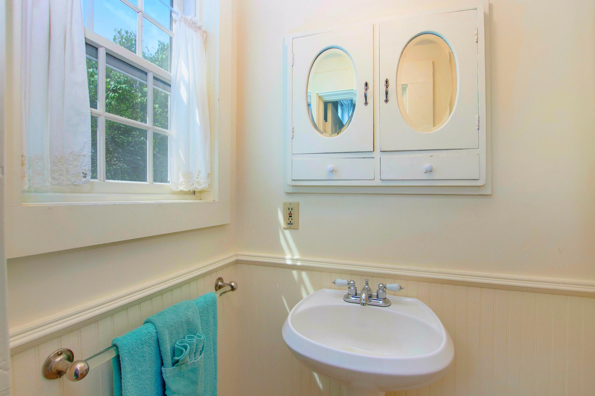 314 Young Street Cheboygan, MI 49721 - Photo 10 of 23 Gallery Image 10