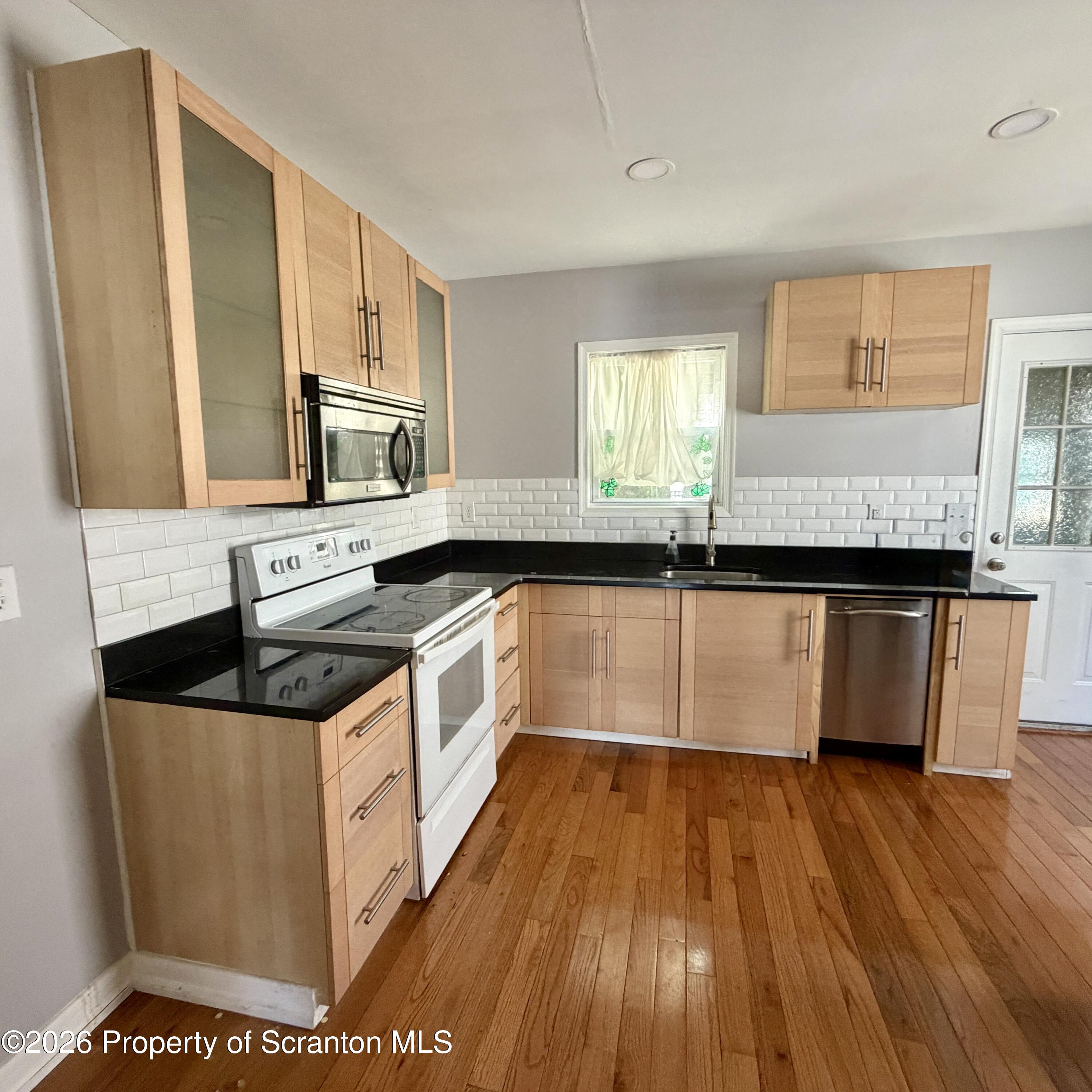 530 Myrtle Street, Unit 1 Scranton, PA 18510 - Photo 5 of 12 Kitchen