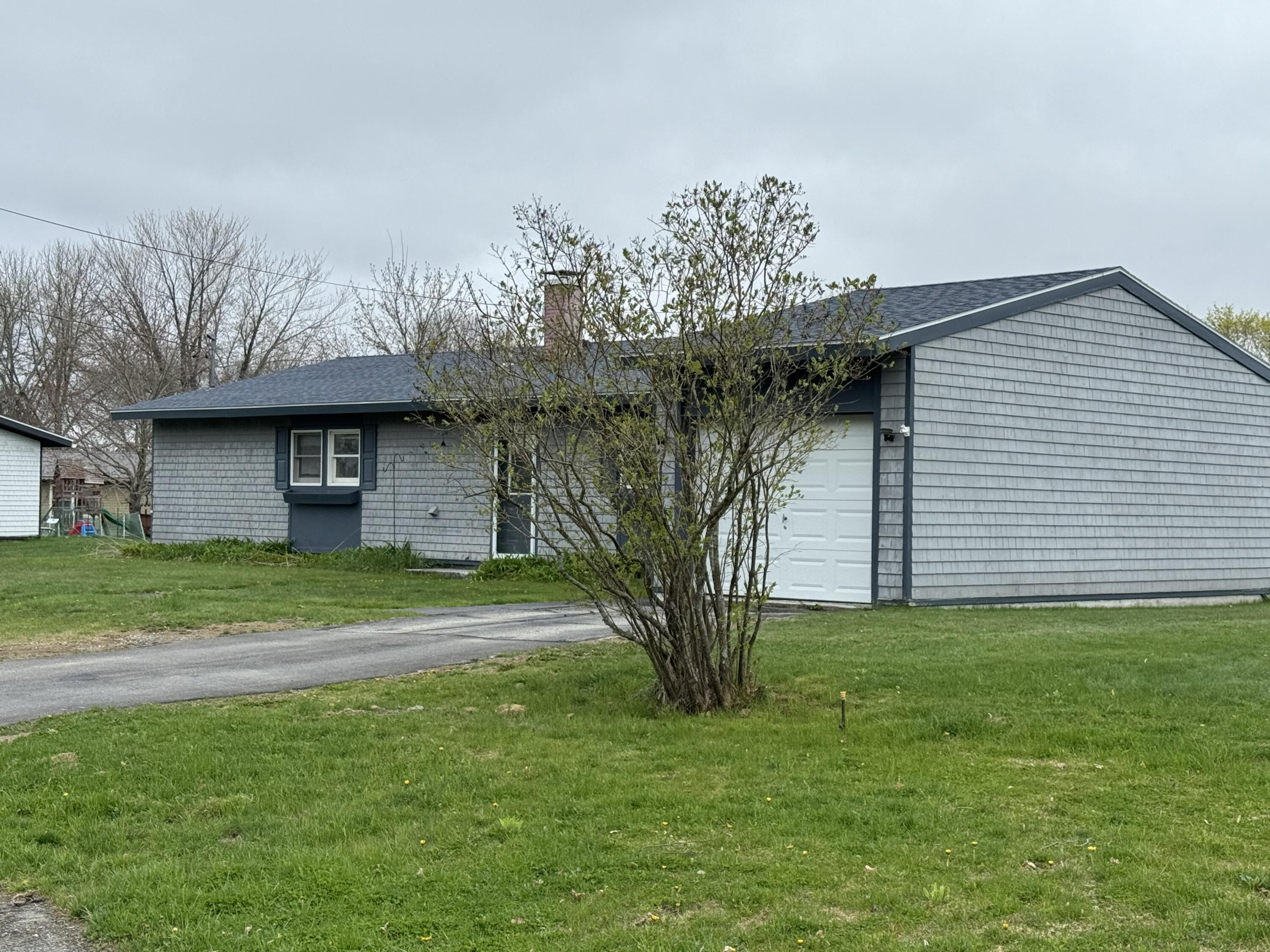 66 Randolph Drive Bangor, ME 04401 - Photo 41 of 42 Side View