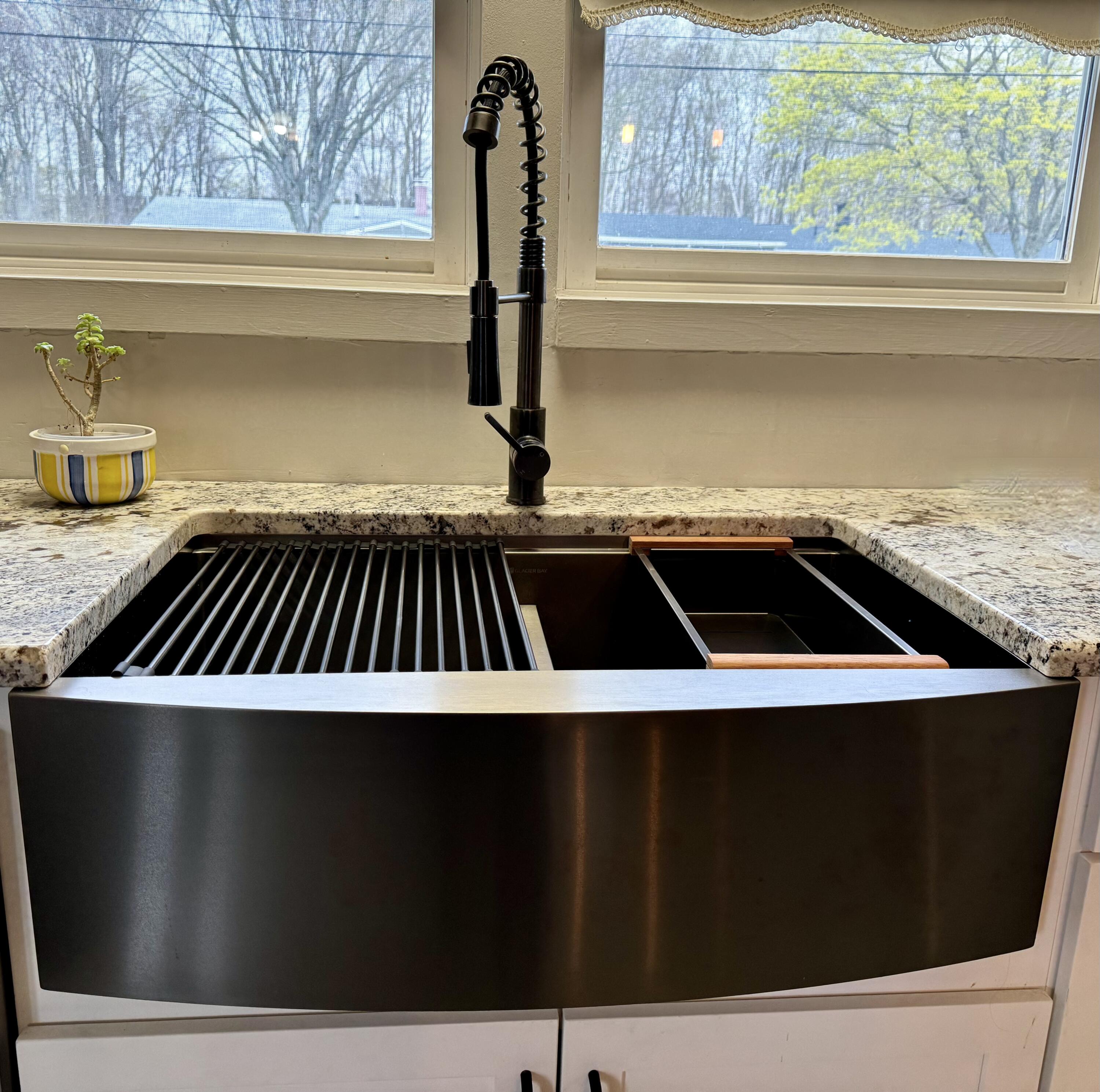 66 Randolph Drive Bangor, ME 04401 - Photo 6 of 42 Large Sink