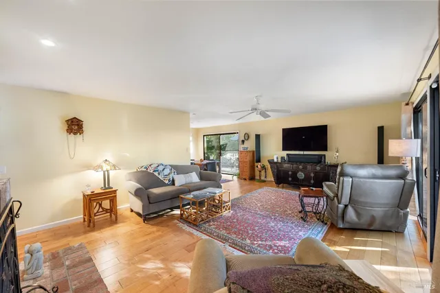 $1,550,000 | 1701 Meek Avenue, Napa, CA 94559