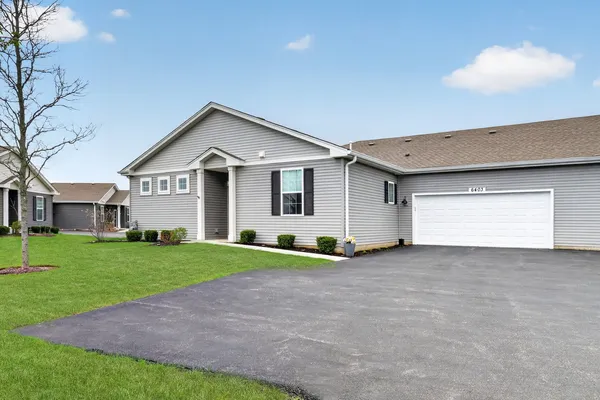 $289,900 | 6403 Maple Glen Drive, Wonder Lake, IL 60097