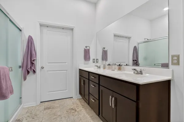 $289,900 | 6403 Maple Glen Drive, Wonder Lake, IL 60097