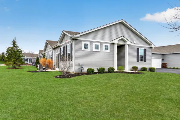 $289,900 | 6403 Maple Glen Drive, Wonder Lake, IL 60097