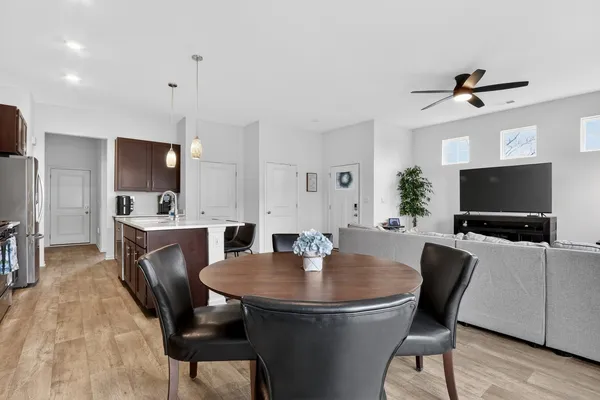 $289,900 | 6403 Maple Glen Drive, Wonder Lake, IL 60097