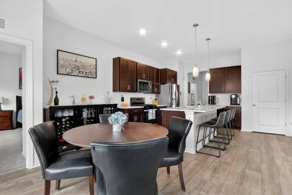 $289,900 | 6403 Maple Glen Drive, Wonder Lake, IL 60097