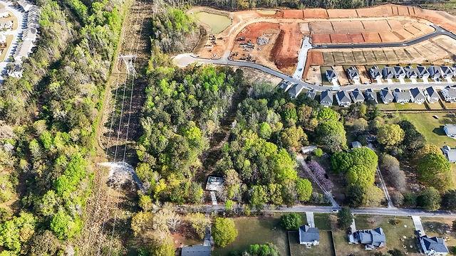 2833 Abbott Lake Road Southwest Lithonia, GA 30038 - Photo 2 of 6 a view of an outdoor space