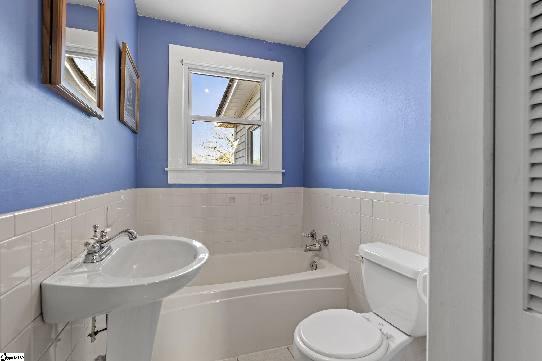 111 Fairview Church Road Fountain Inn, SC 29644 - Photo 27 of 45