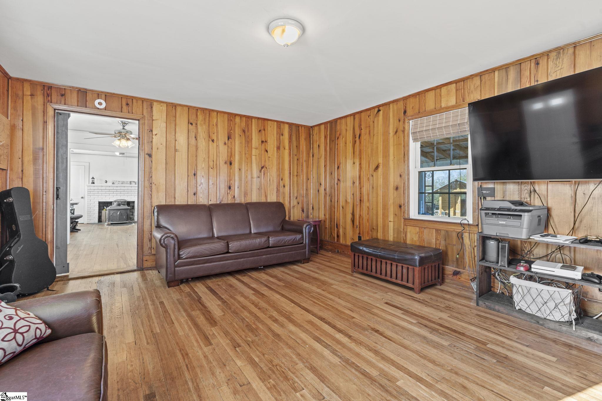 111 Fairview Church Road Fountain Inn, SC 29644 - Photo 7 of 45