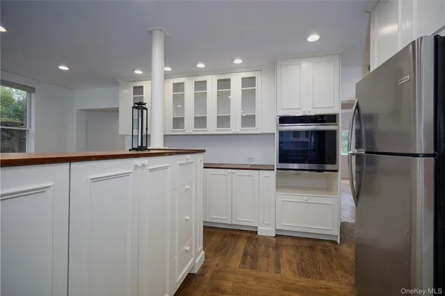 $1,225,000 | 93 Circuit Road, Tuxedo Park, NY 10987