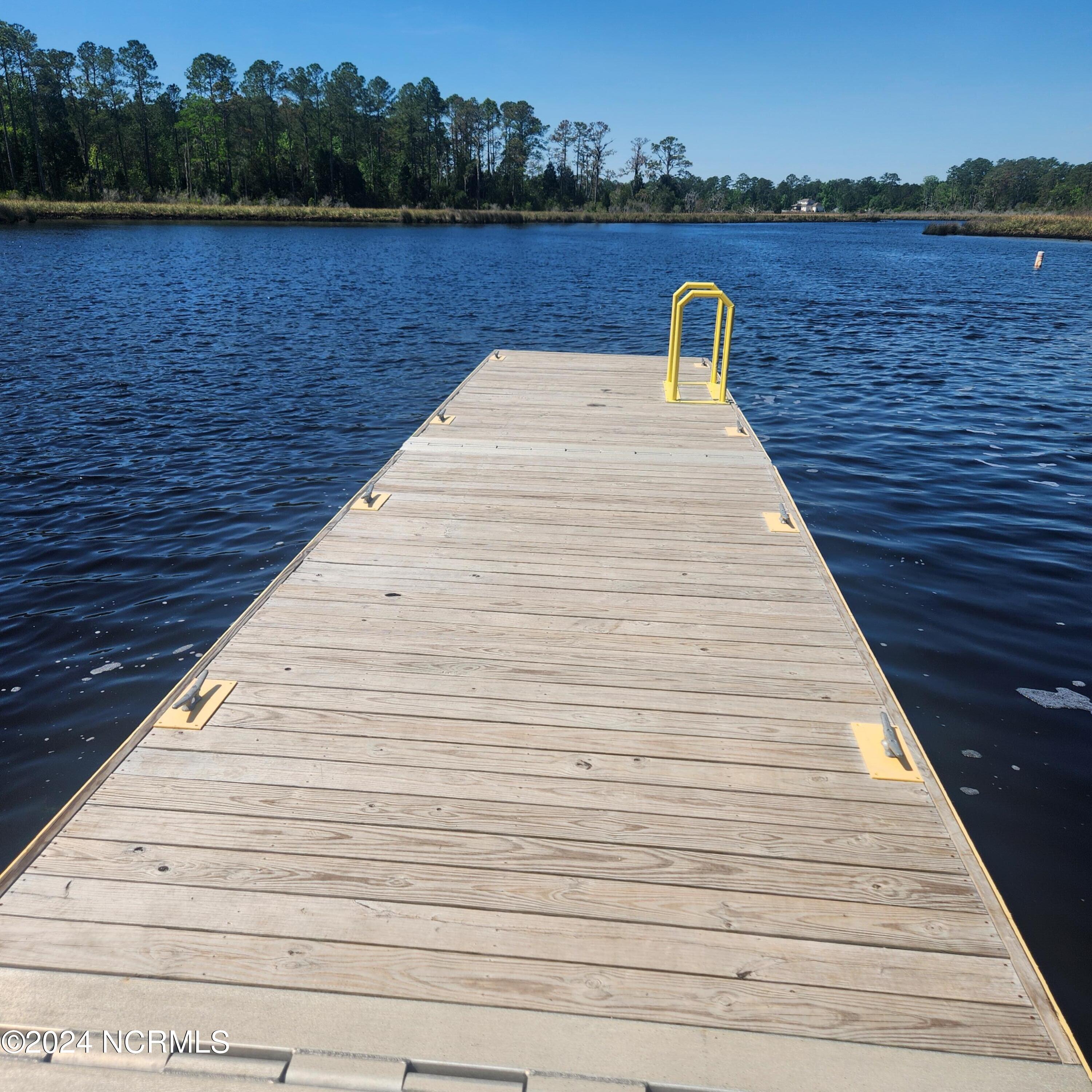 6 Lee Landing Road New Bern, NC 28560 - Photo 3 of 15 Lee Landing 2