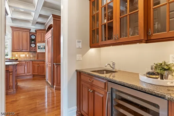 $3,200,000 | 48 Wisteria Way, Bernards, NJ 07920