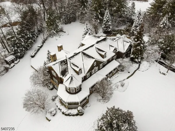 $3,200,000 | 48 Wisteria Way, Bernards, NJ 07920