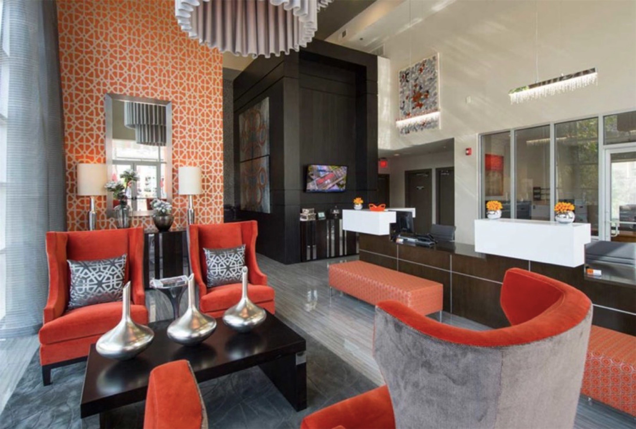 3333 Weslayan Street, Unit 1412 Houston, TX 77027 - Photo 12 of 20 a outdoor space with tables and chairs