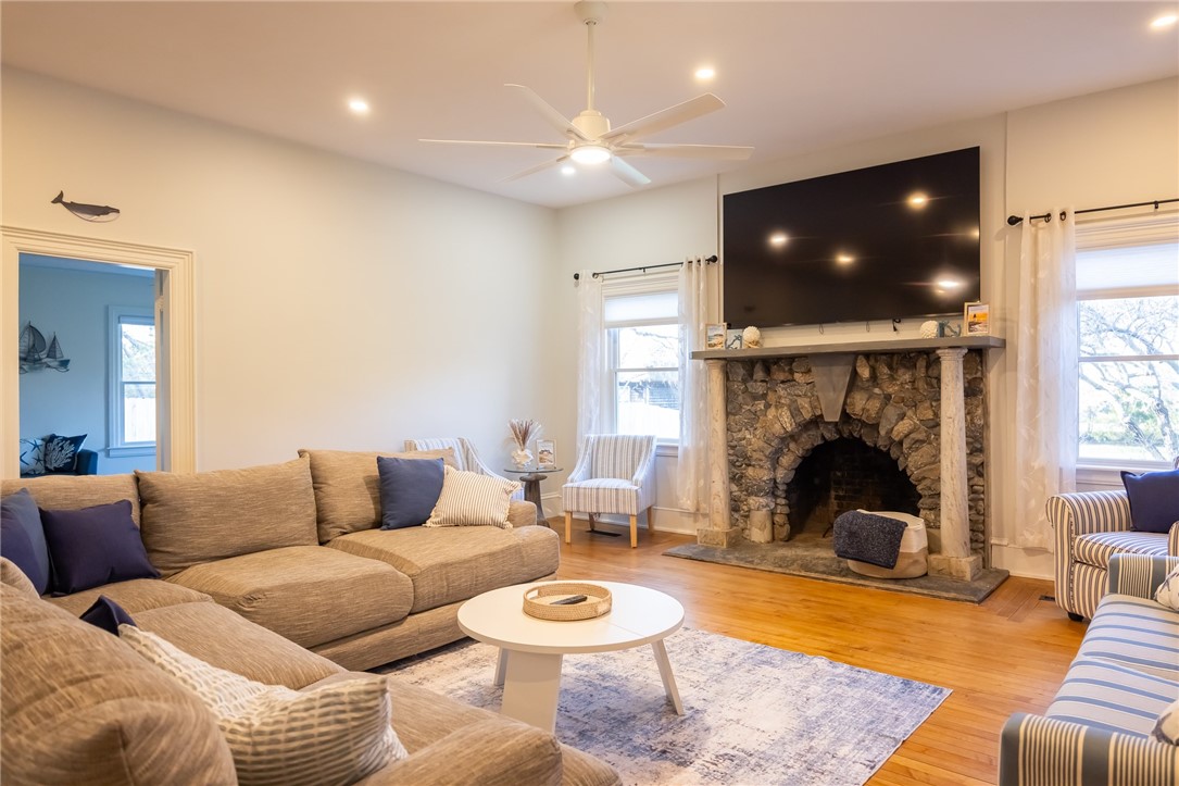 244 Kingstown Road Narragansett, RI 02882 - Photo 9 of 48