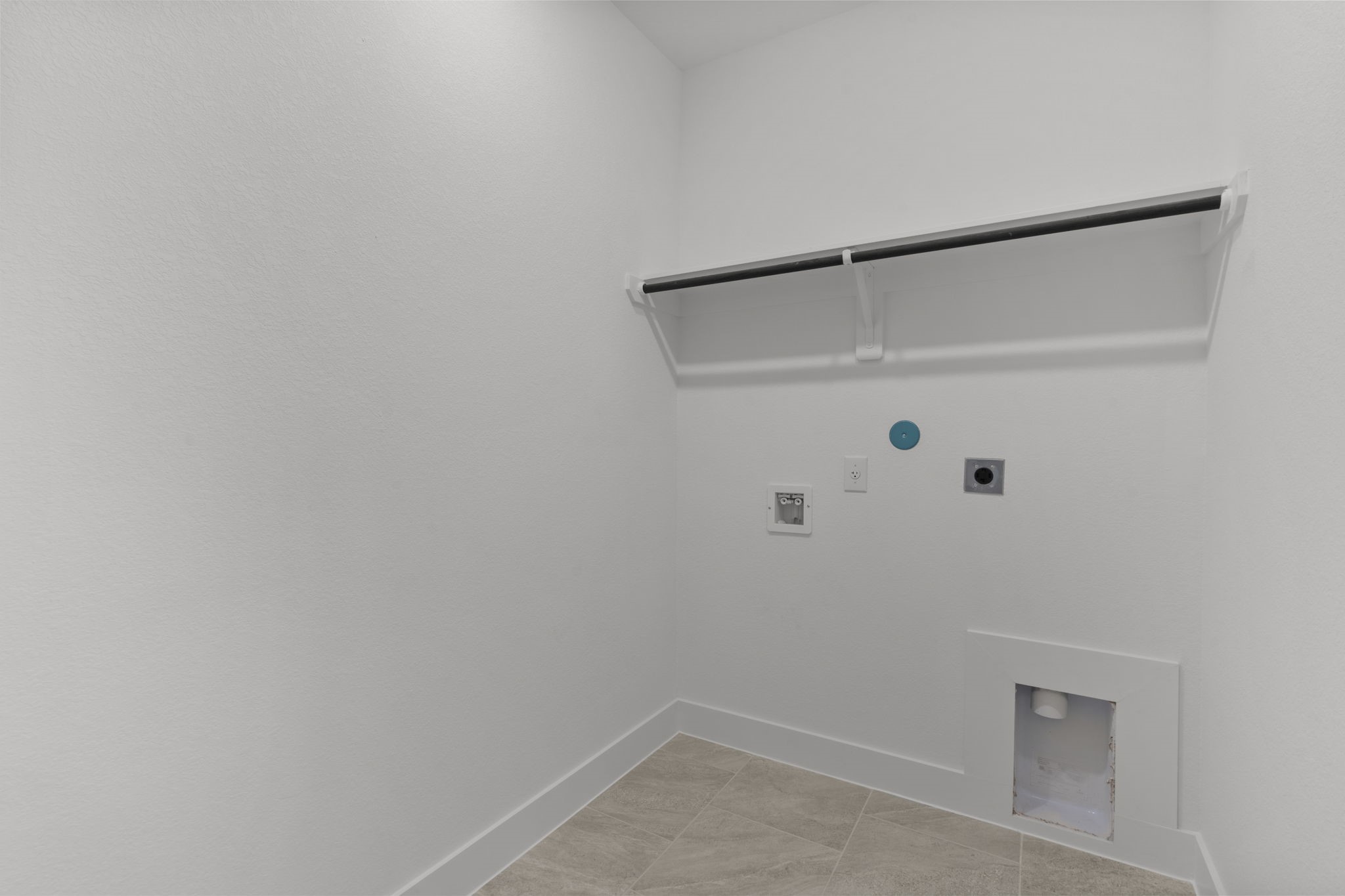 5263 Celestial Court Iowa Colony, TX 77583 - Photo 13 of 31 a view of small space